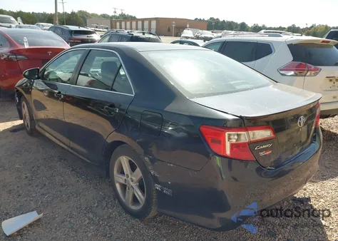 2014 Toyota Camry Se z USA, uszkodzony, nr VIN 4T1BF1FK5EU316012